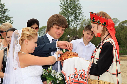 Не пошлые конкурсы. ДАРЮ : ) Intelligent Wedding - свадебное агентство Маникюр под мятное платье - фото идей дизайна ногтей - Best Маникюр