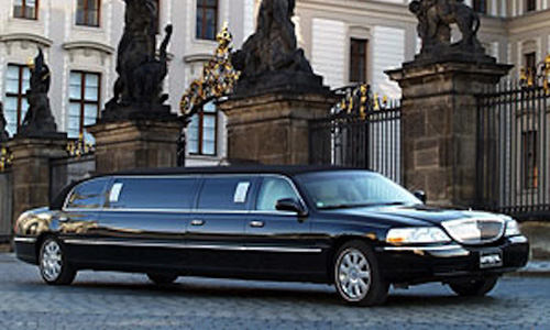 Лимузин Lincoln 120 - свадьбы в Праге