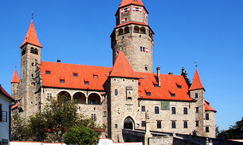 Боузов - свадьба в замке Чехии