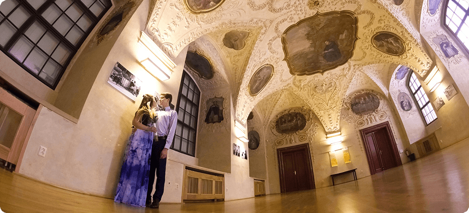 Старогородской зал Барокко - свадьба в Праге